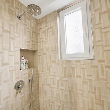 Center Spot Apartman Tirana