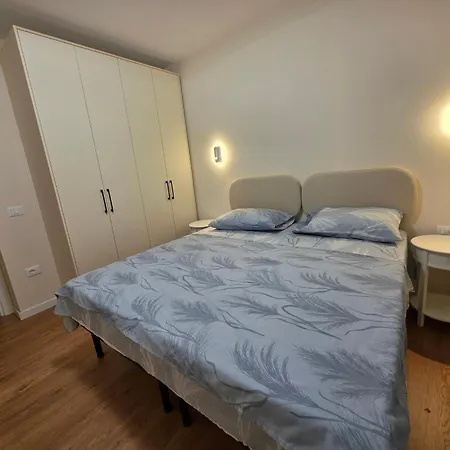 Apartment Center Spot
